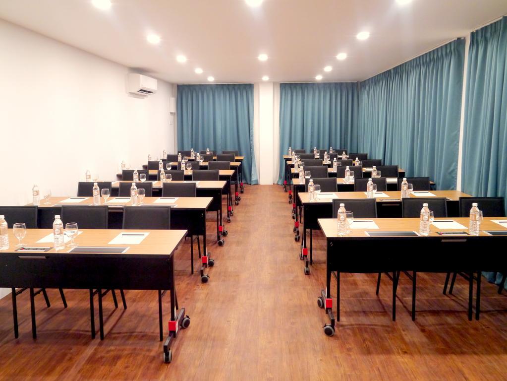 Dash Box Hotel Cyberjaya Eksteriør billede